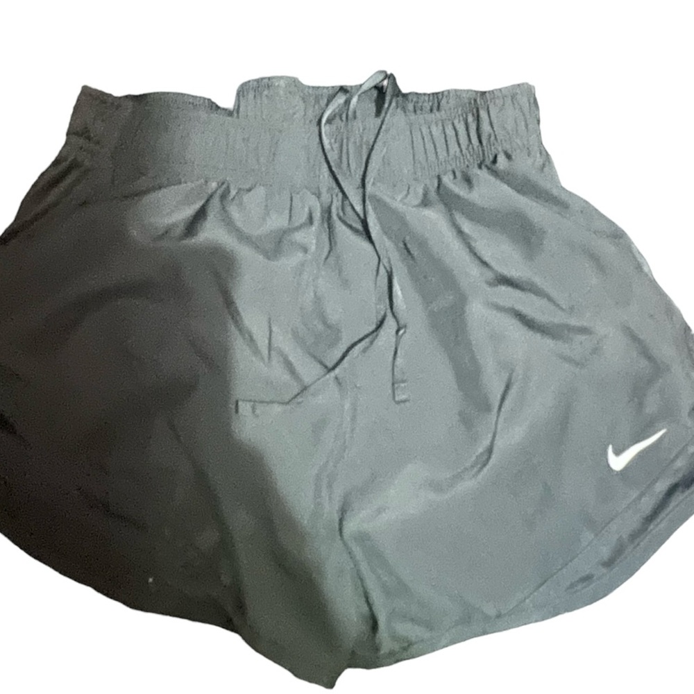 Women’s nike drifit running shorts - Picture 3 of 4